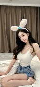 继续高举合做共赢的旗